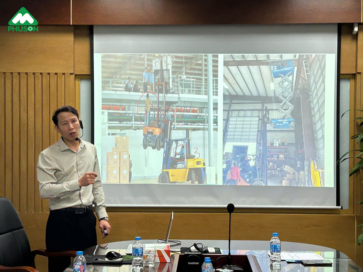 Chuyên gia giảng dạy kiến thức ATVSLĐ tại Phú Sơn